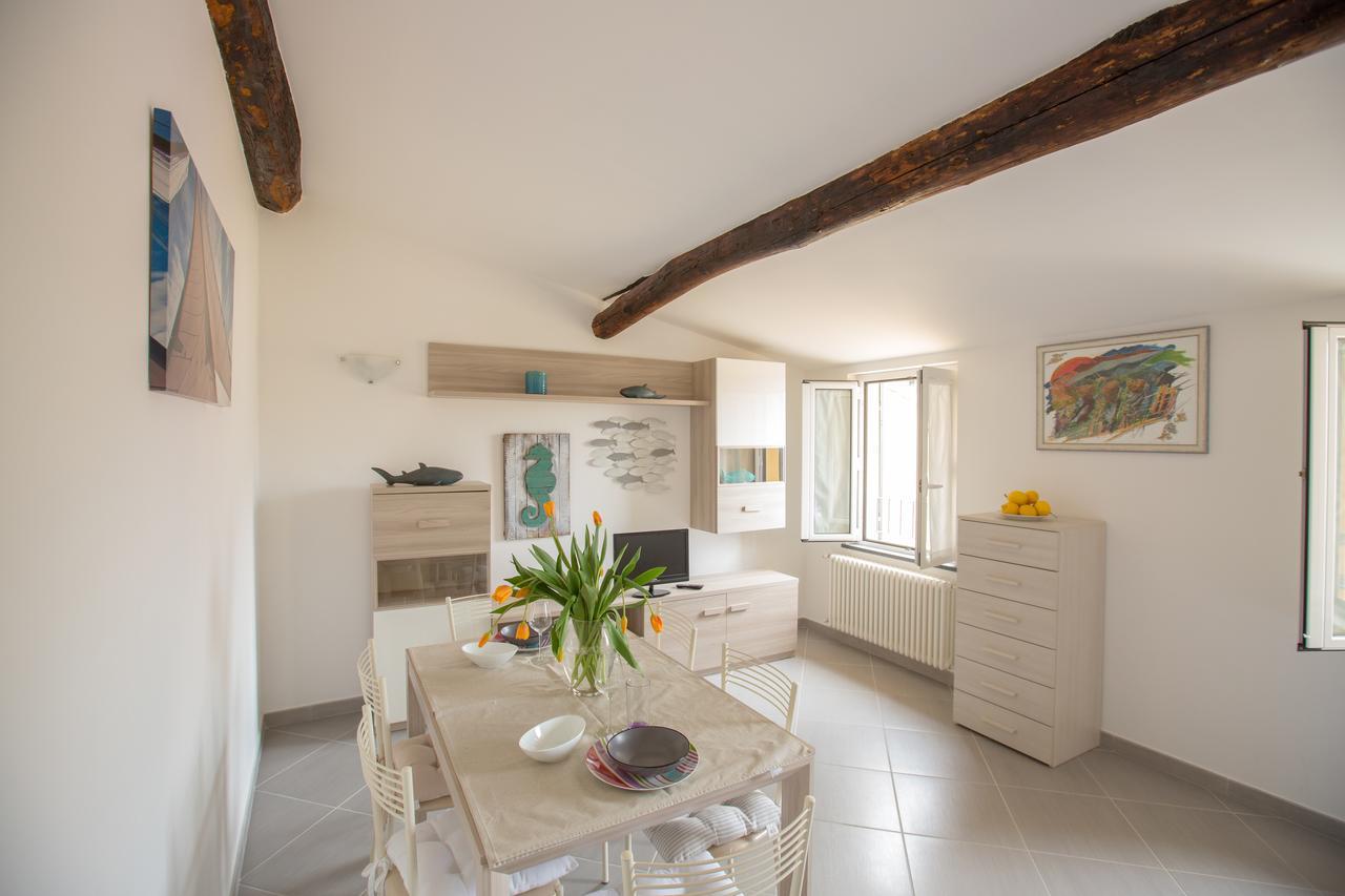 Donadelmar2 Apartment Riomaggiore Luaran gambar